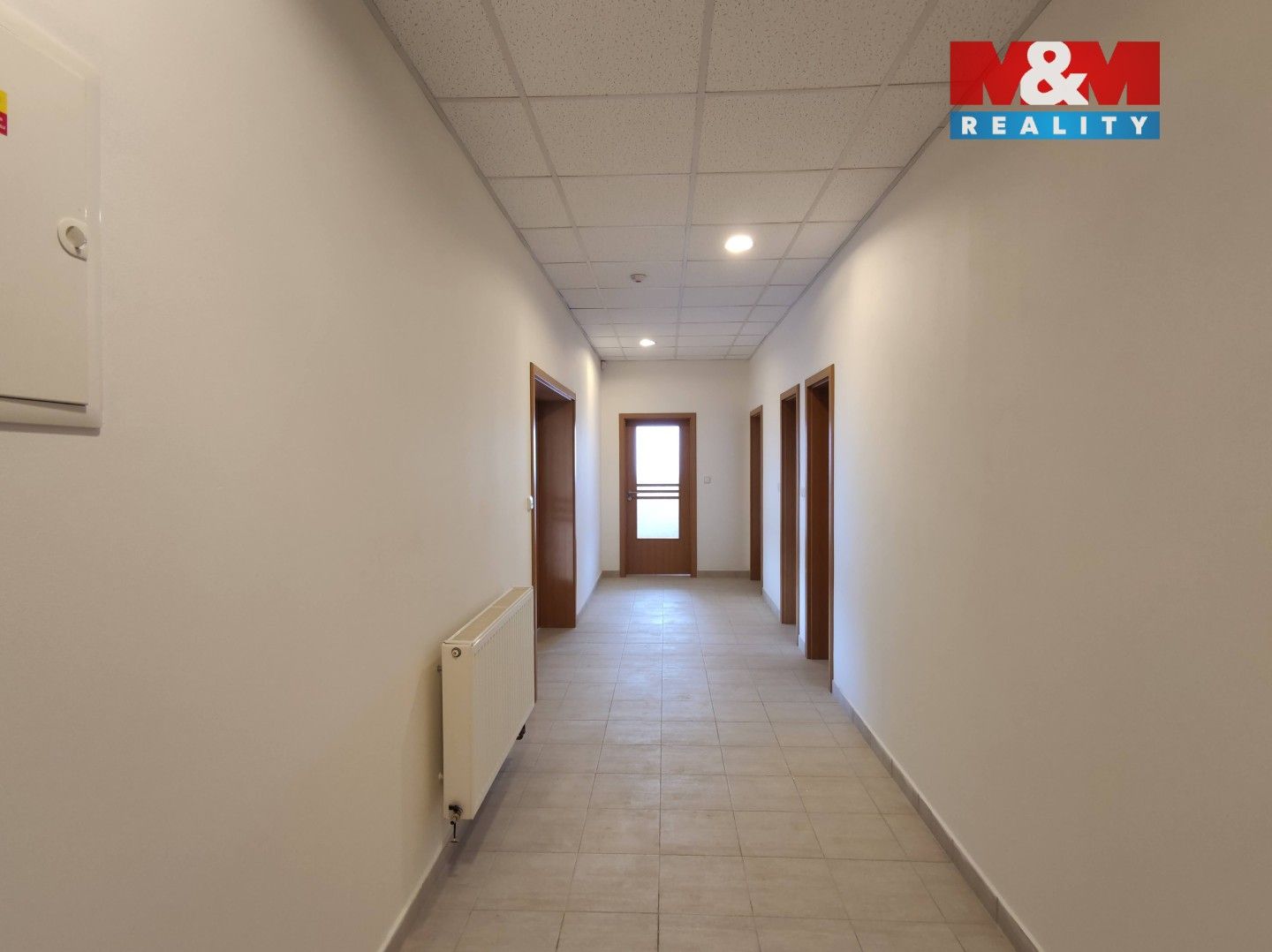 Pronájem komerčního prostoru 1295 m² - foto 33