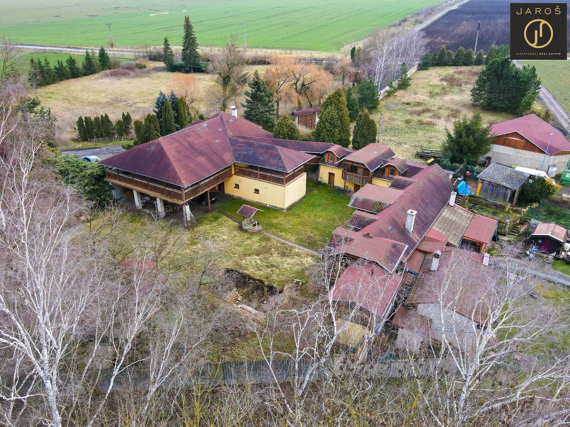 Prodej domu 1400 m² - foto 1