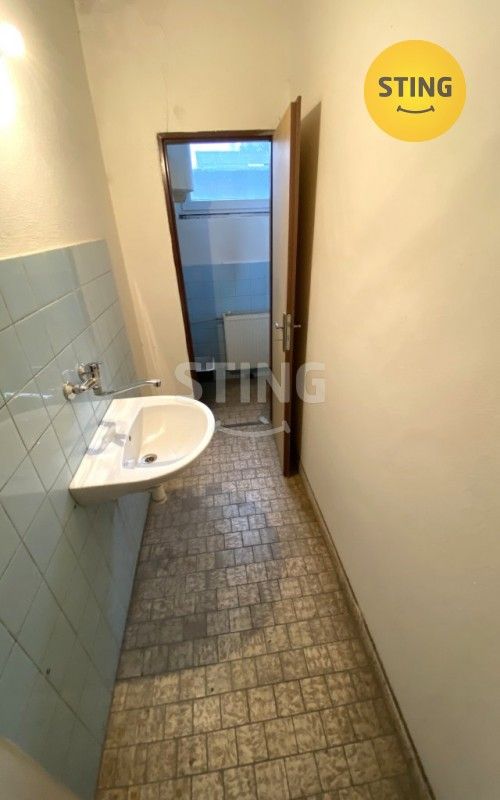 Pronájem komerčního prostoru 950 m² - foto 16