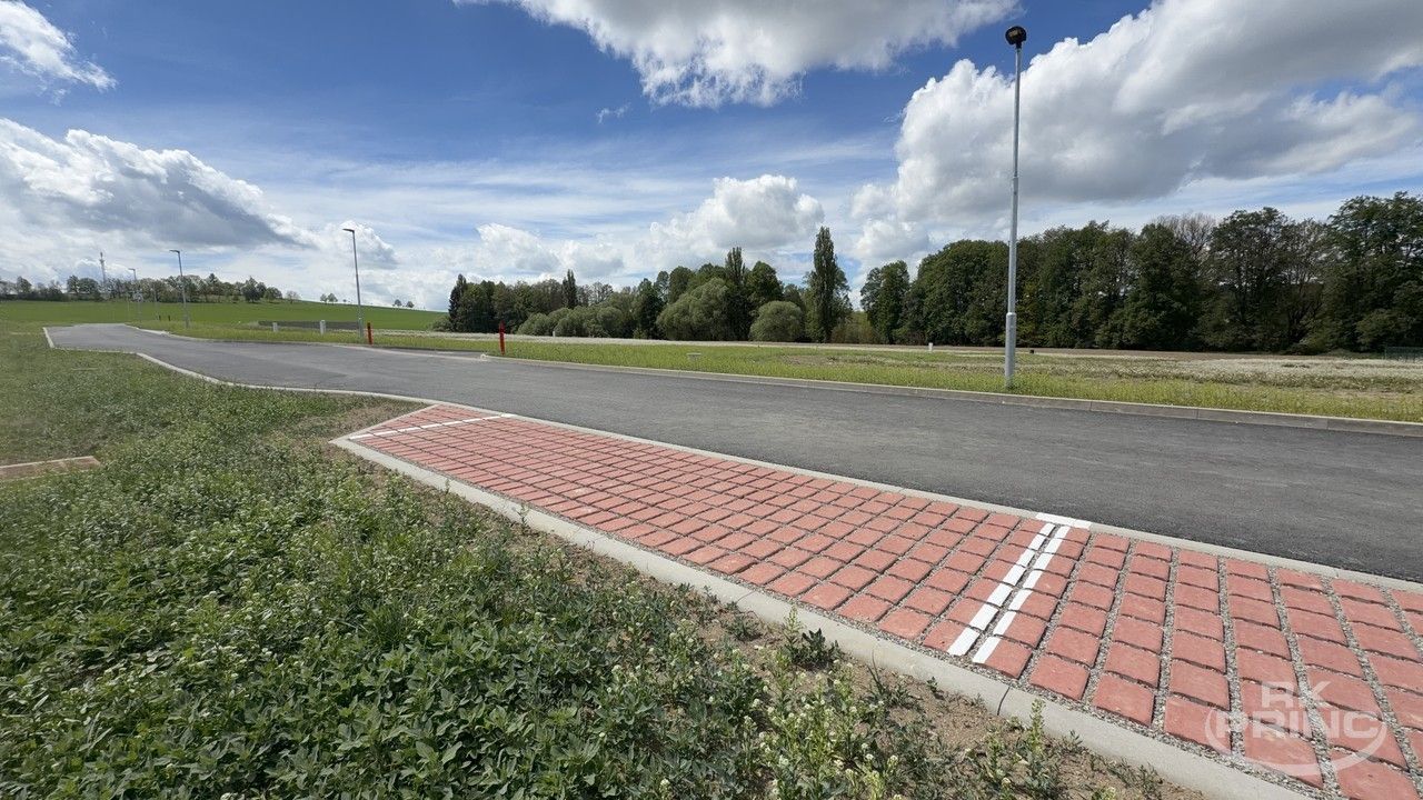 Prodej pozemku 1200 m² - foto 1