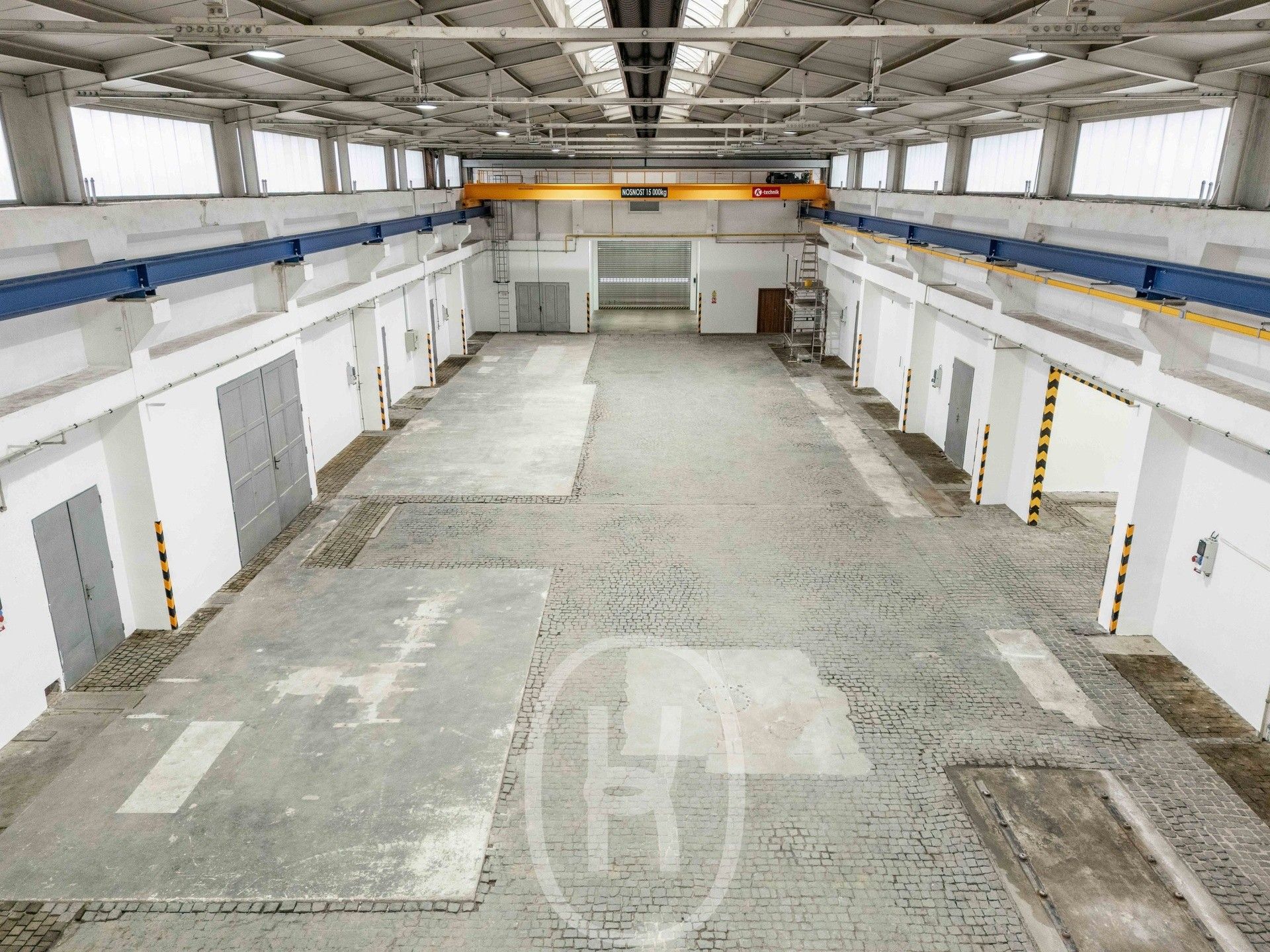 Pronájem komerčního prostoru 2675 m² - foto 3