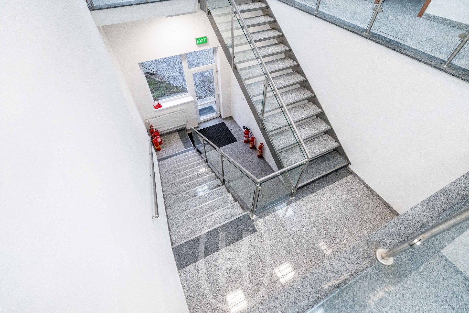 Pronájem komerčního prostoru 2675 m² - foto 16