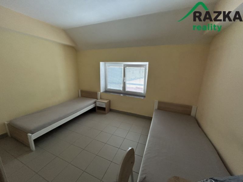 Pronájem komerčního prostoru 1400 m² - foto 6