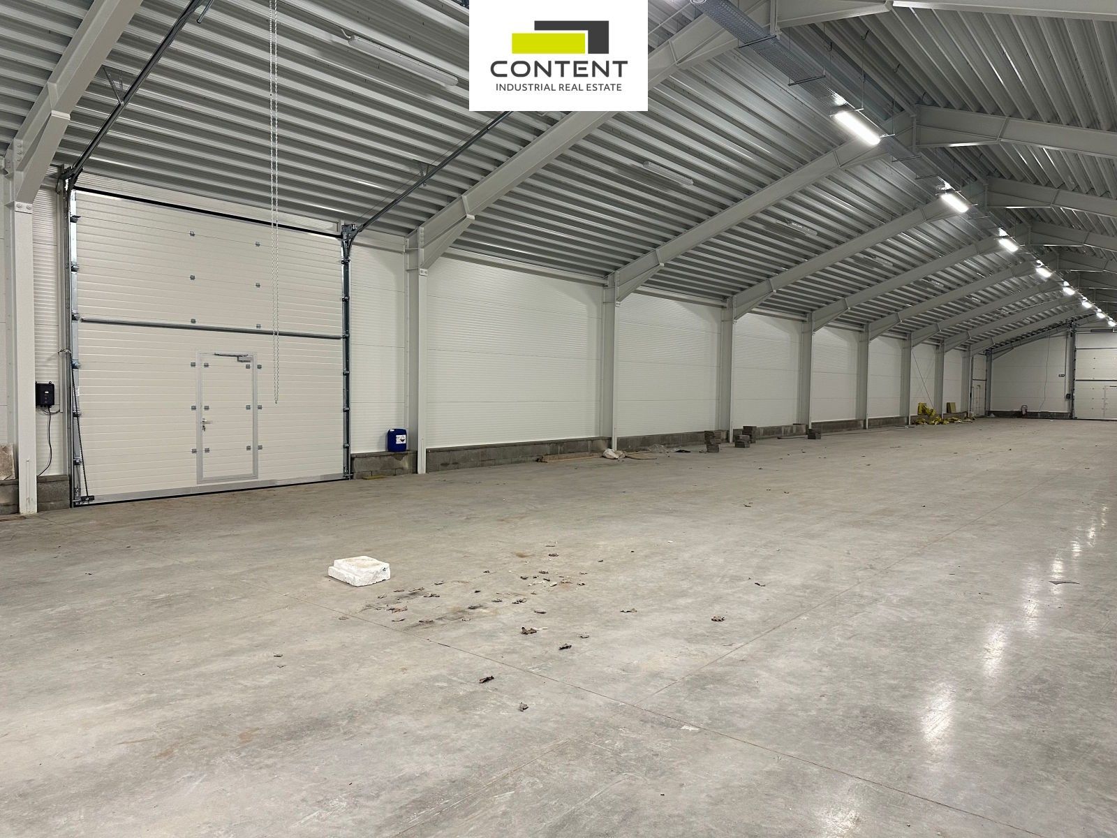 Pronájem komerčního prostoru 1200 m² - foto 1