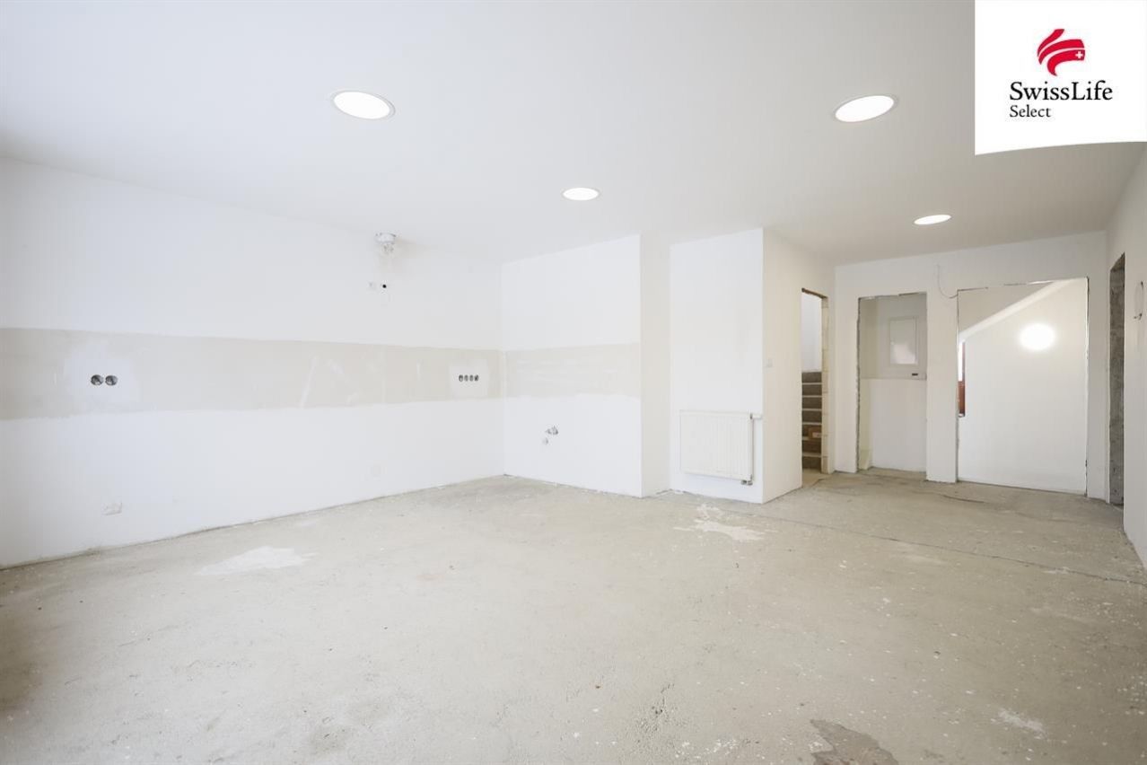Prodej domu 250 m² - foto 2