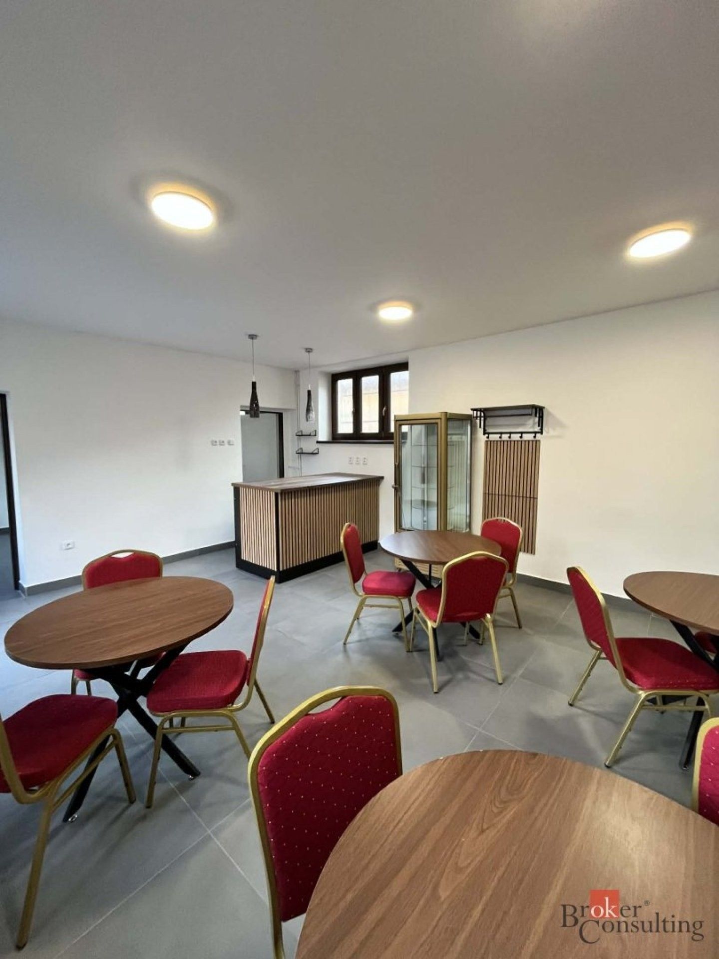 Pronájem komerčního prostoru 60 m² - foto 3