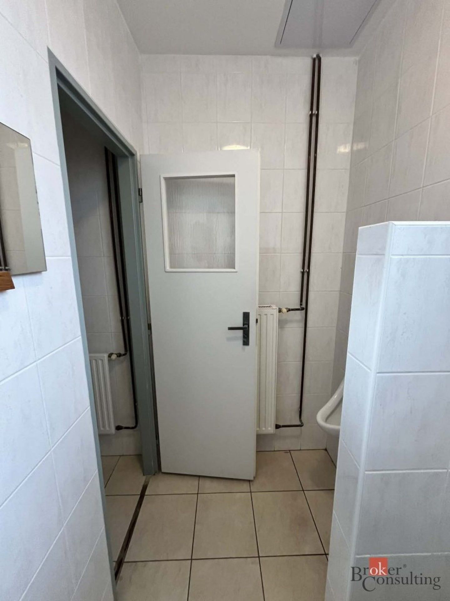 Pronájem komerčního prostoru 60 m² - foto 12