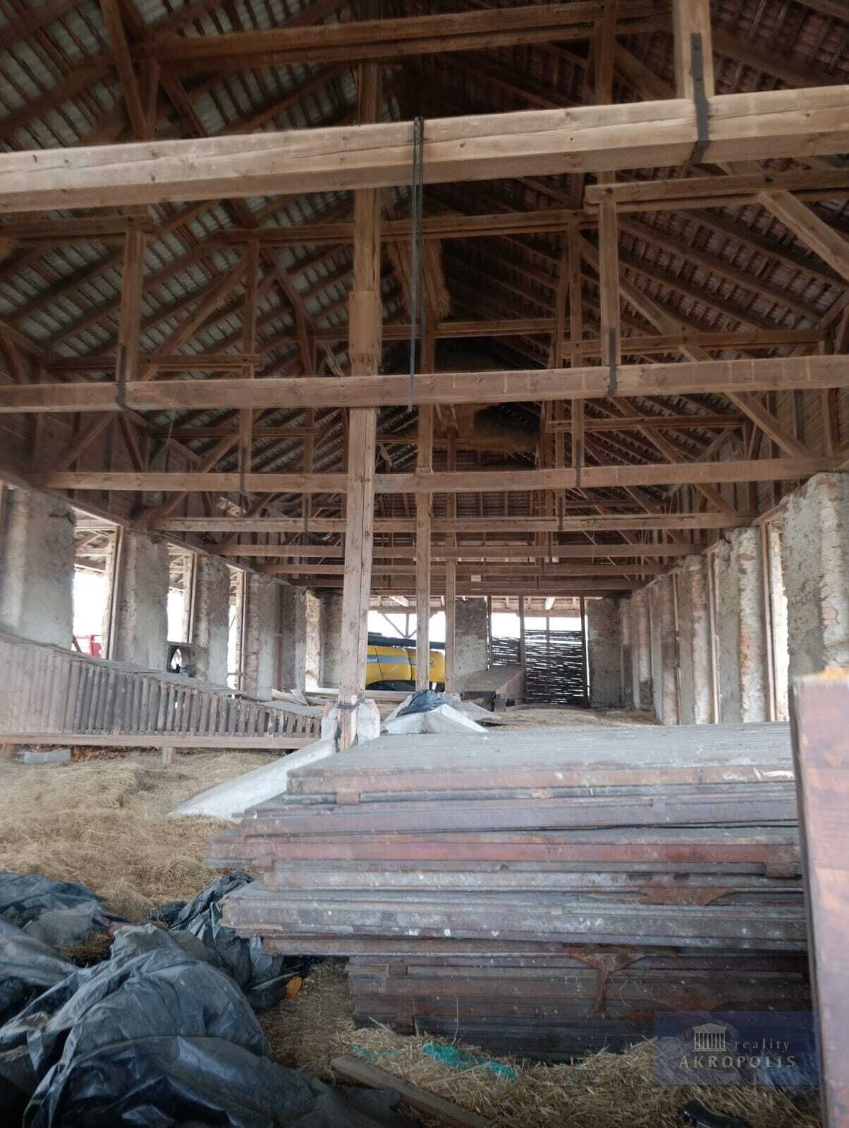 Prodej komerčního prostoru 2020000 m² - foto 3