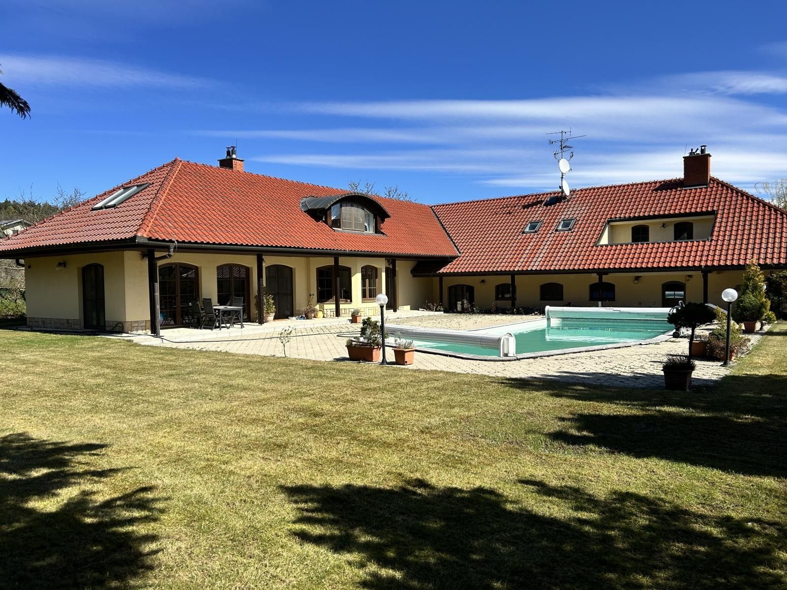 Prodej nemovitosti 392 m² - foto 4