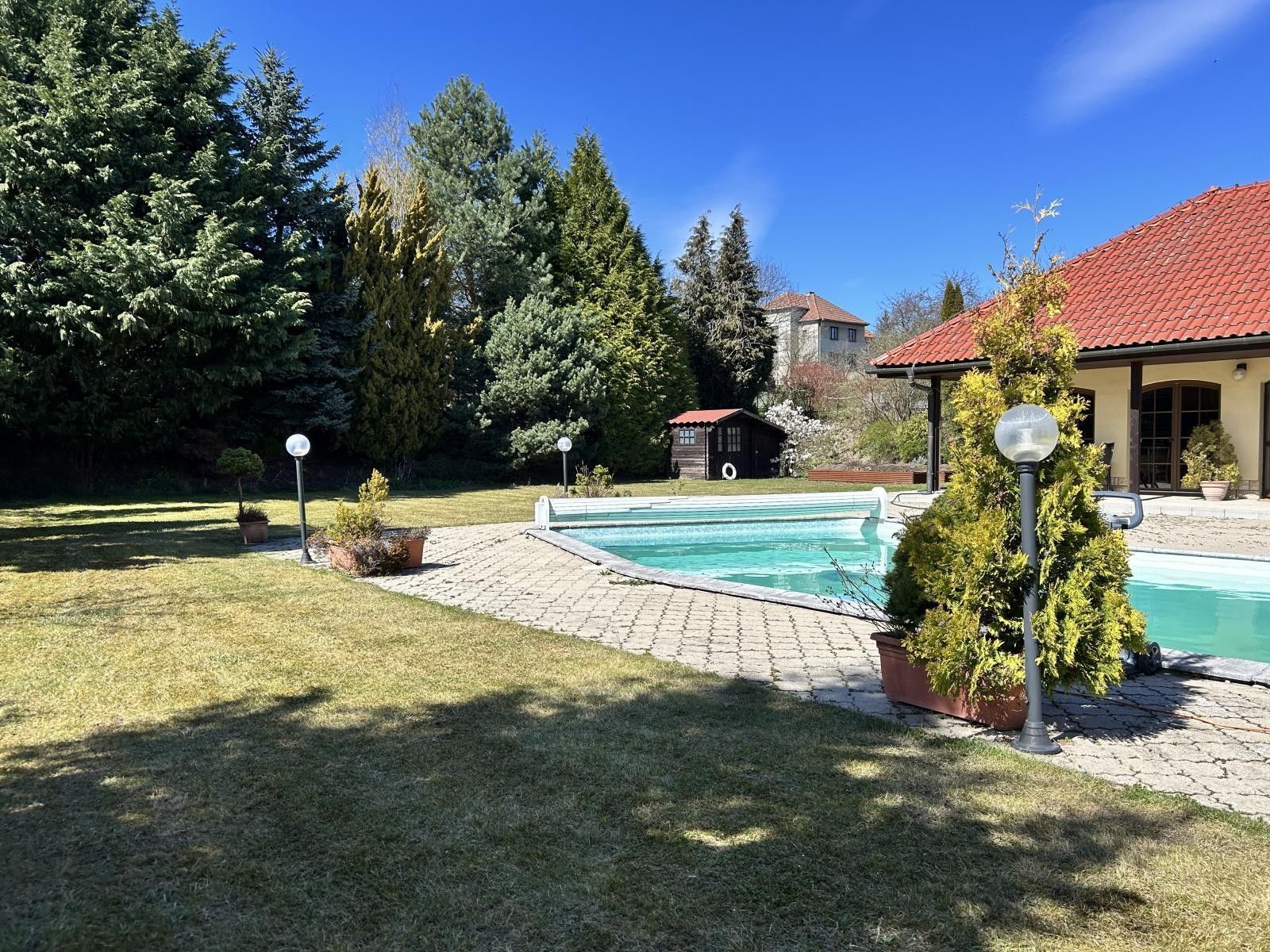 Prodej nemovitosti 392 m² - foto 5