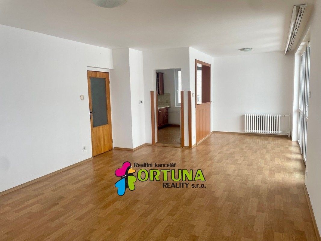 Pronájem bytu 4+kk 100 m² - foto 5