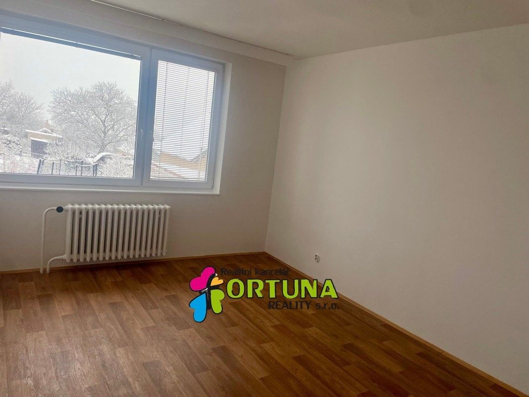 Pronájem bytu 4+kk 100 m² - foto 3