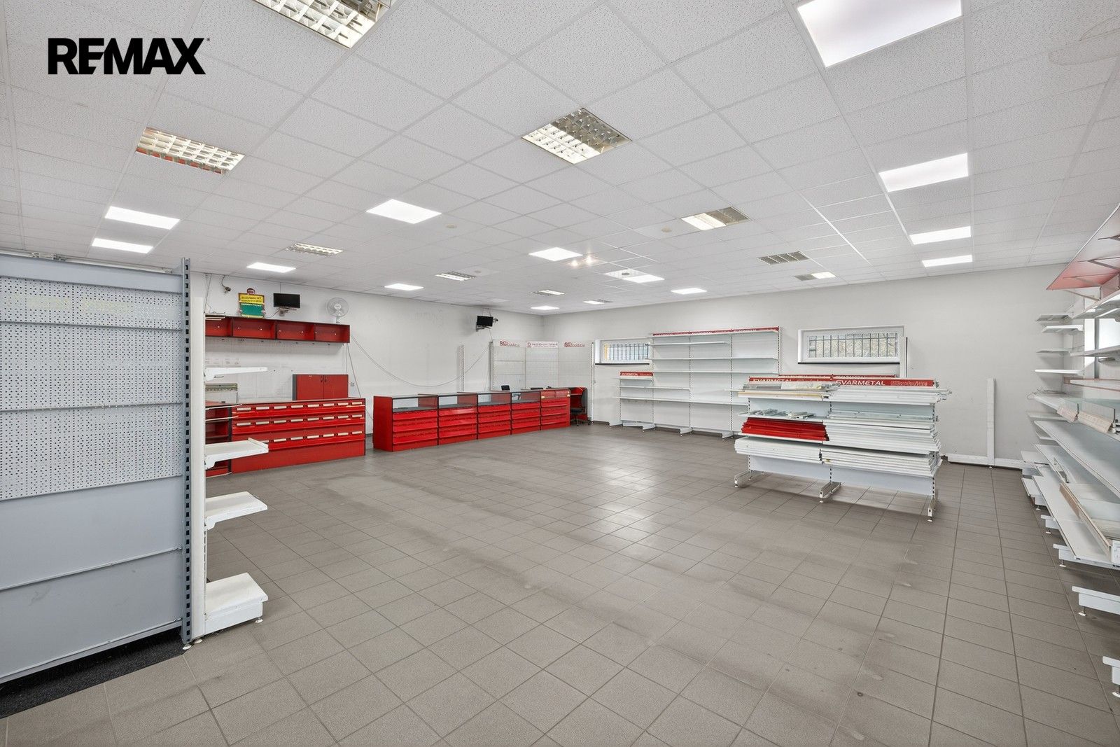 Prodej komerčního prostoru 499 m² - foto 8