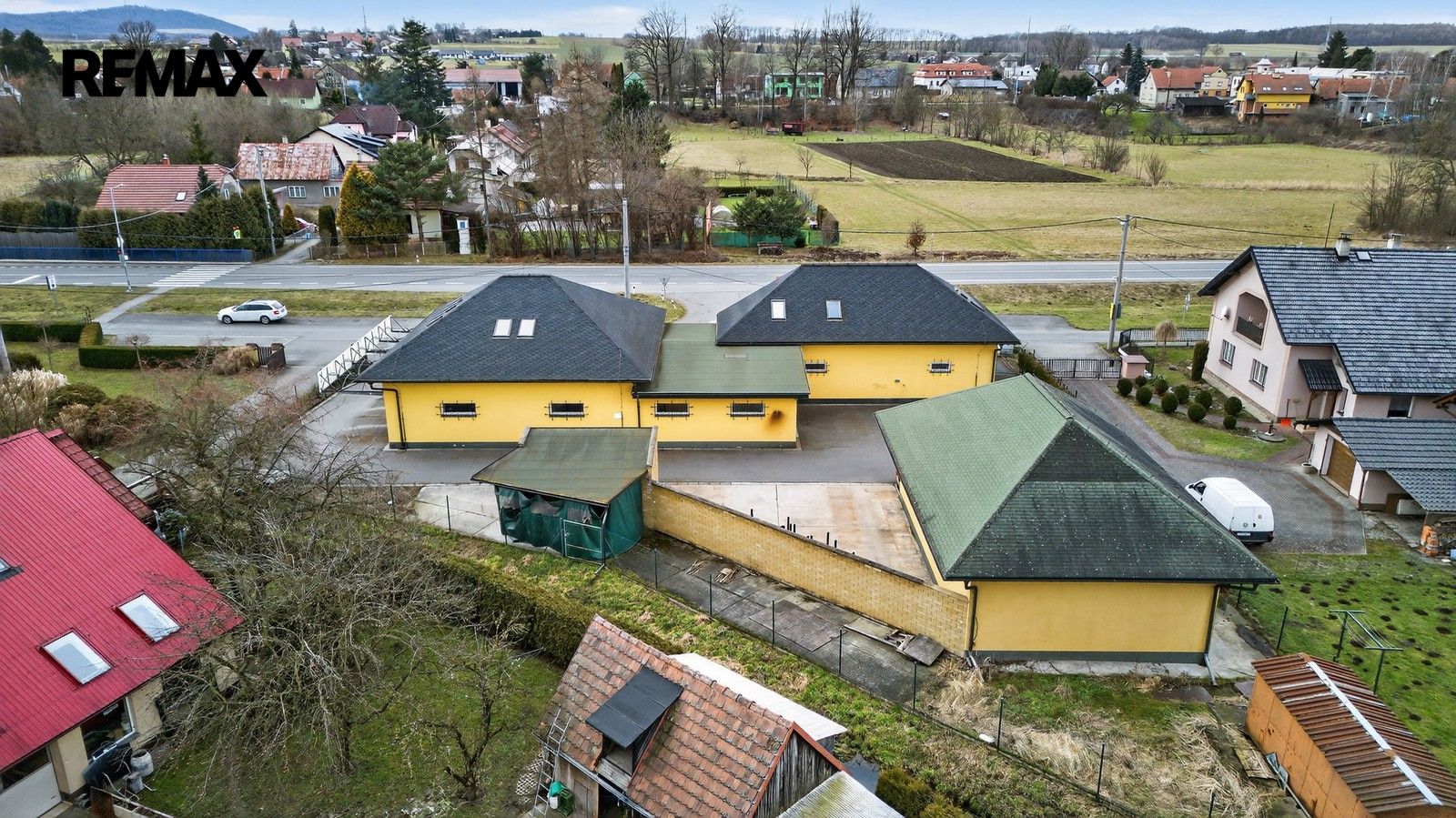 Prodej komerčního prostoru 499 m² - foto 4