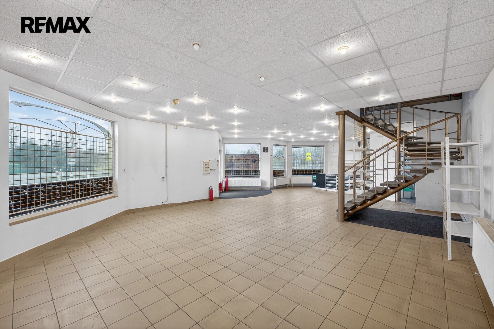 Prodej komerčního prostoru 499 m² - foto 11