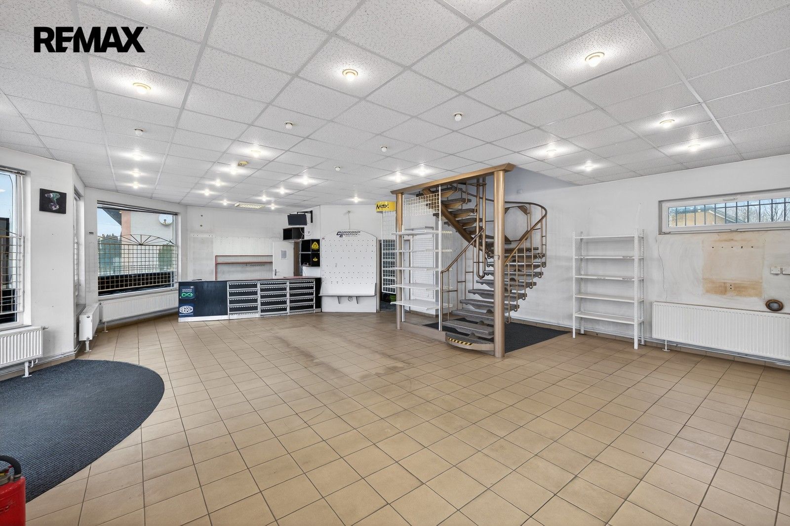 Prodej komerčního prostoru 499 m² - foto 12