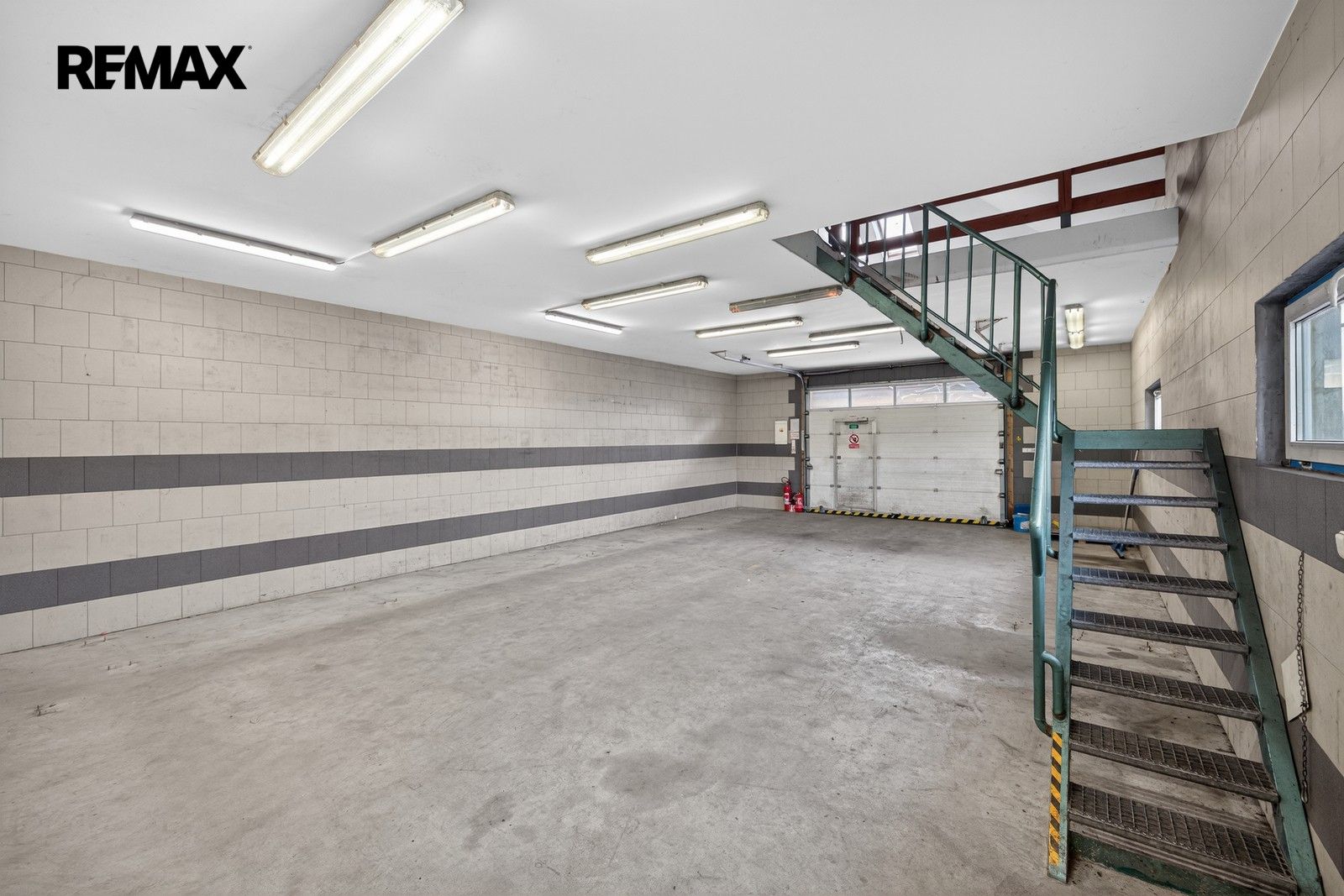 Prodej komerčního prostoru 499 m² - foto 14
