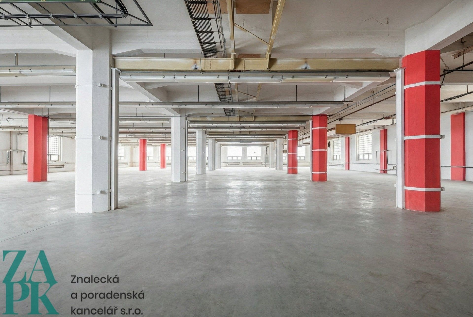 Pronájem komerčního prostoru 1075 m² - foto 4