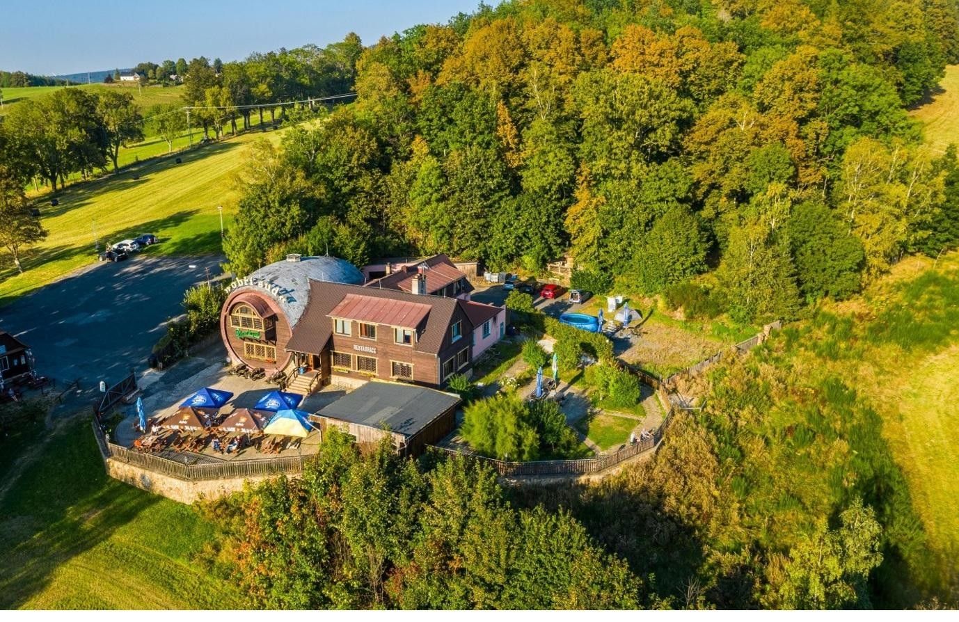 Prodej komerčního prostoru 1060 m² - foto 3