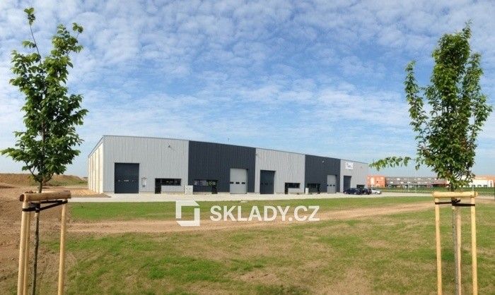Pronájem komerčního prostoru 237 m² - foto 1