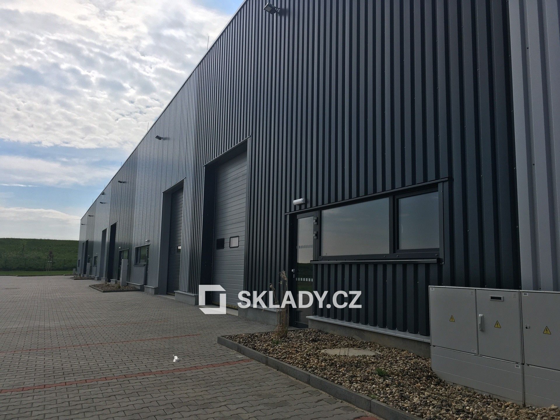 Pronájem komerčního prostoru 237 m² - foto 4