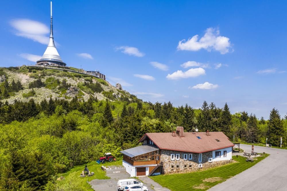 Prodej komerčního prostoru 1480 m² - foto 1
