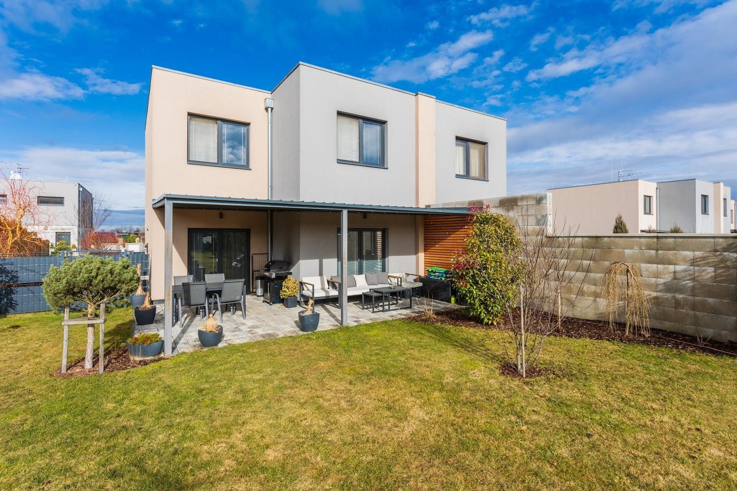 Prodej domu 120 m² - foto 1