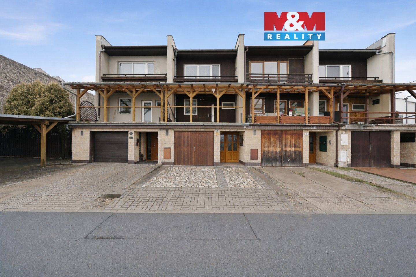 Prodej domu 243 m² - foto 1