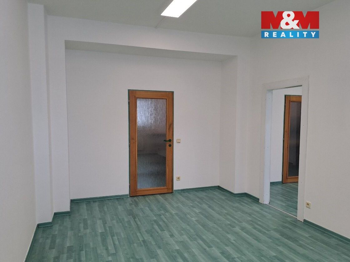Pronájem komerčního prostoru 200 m² - foto 6