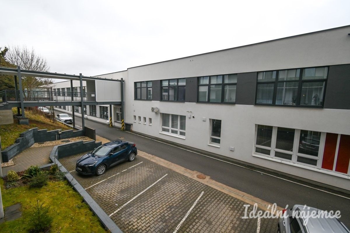 Pronájem bytu 1+1 24 m² - foto 13