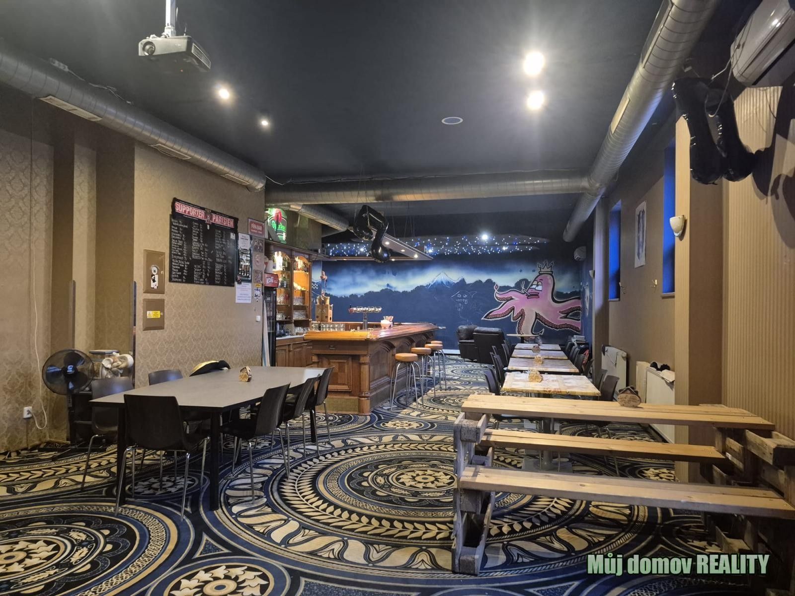 Pronájem komerčního prostoru 124 m² - foto 1