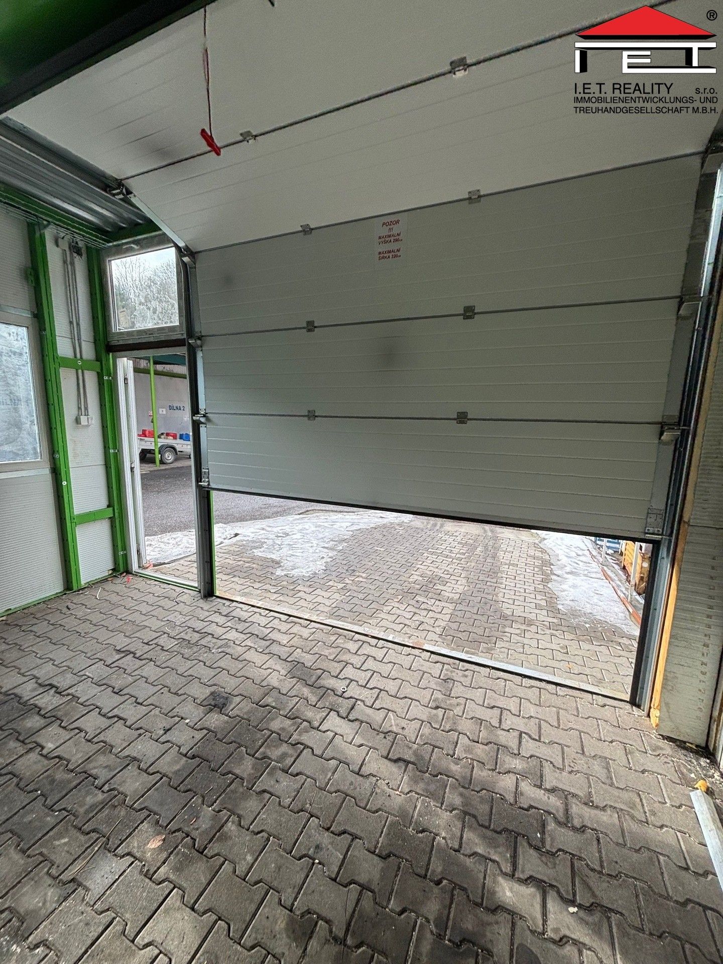 Pronájem komerčního prostoru 90 m² - foto 4