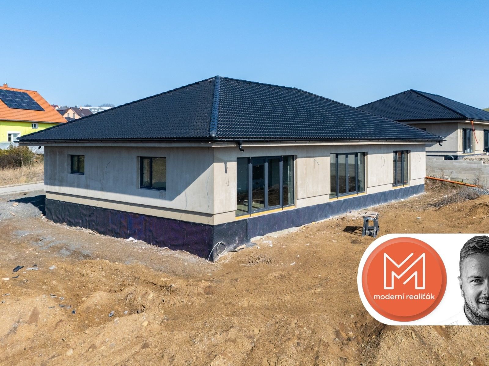 Prodej domu 220 m² - foto 1
