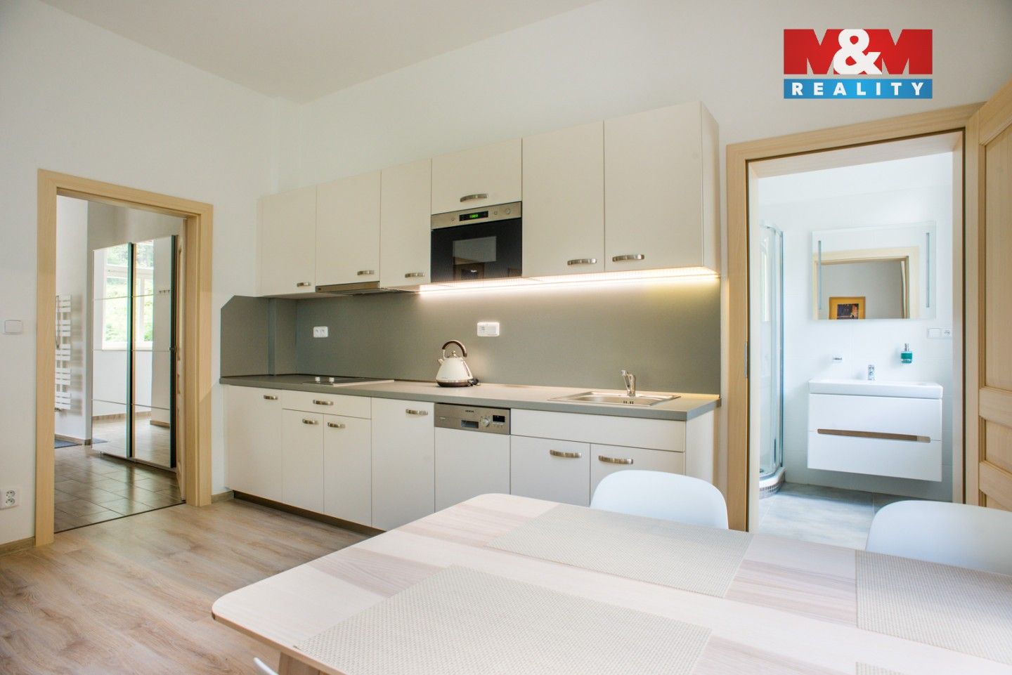 Prodej bytu 2+kk 64 m² - foto 2