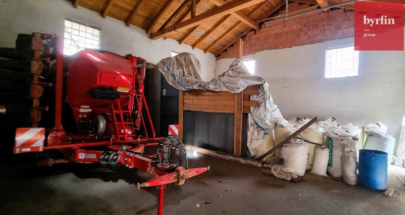 Pronájem komerčního prostoru 125 m² - foto 4
