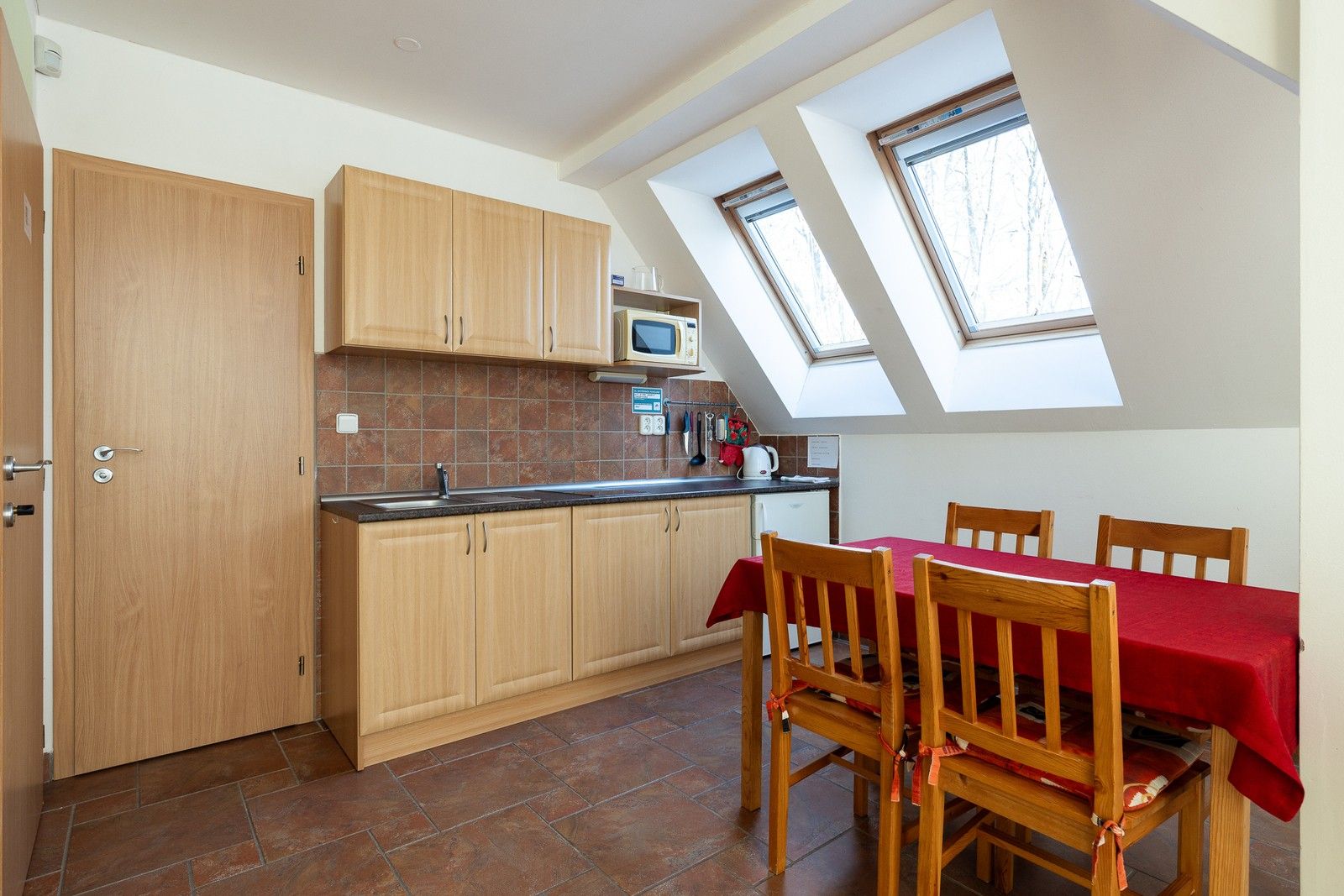 Prodej komerčního prostoru 1265 m² - foto 10