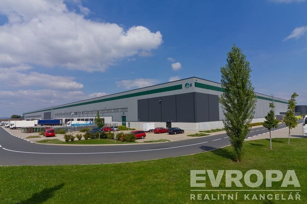 Pronájem komerčního prostoru 14707 m² - foto 8