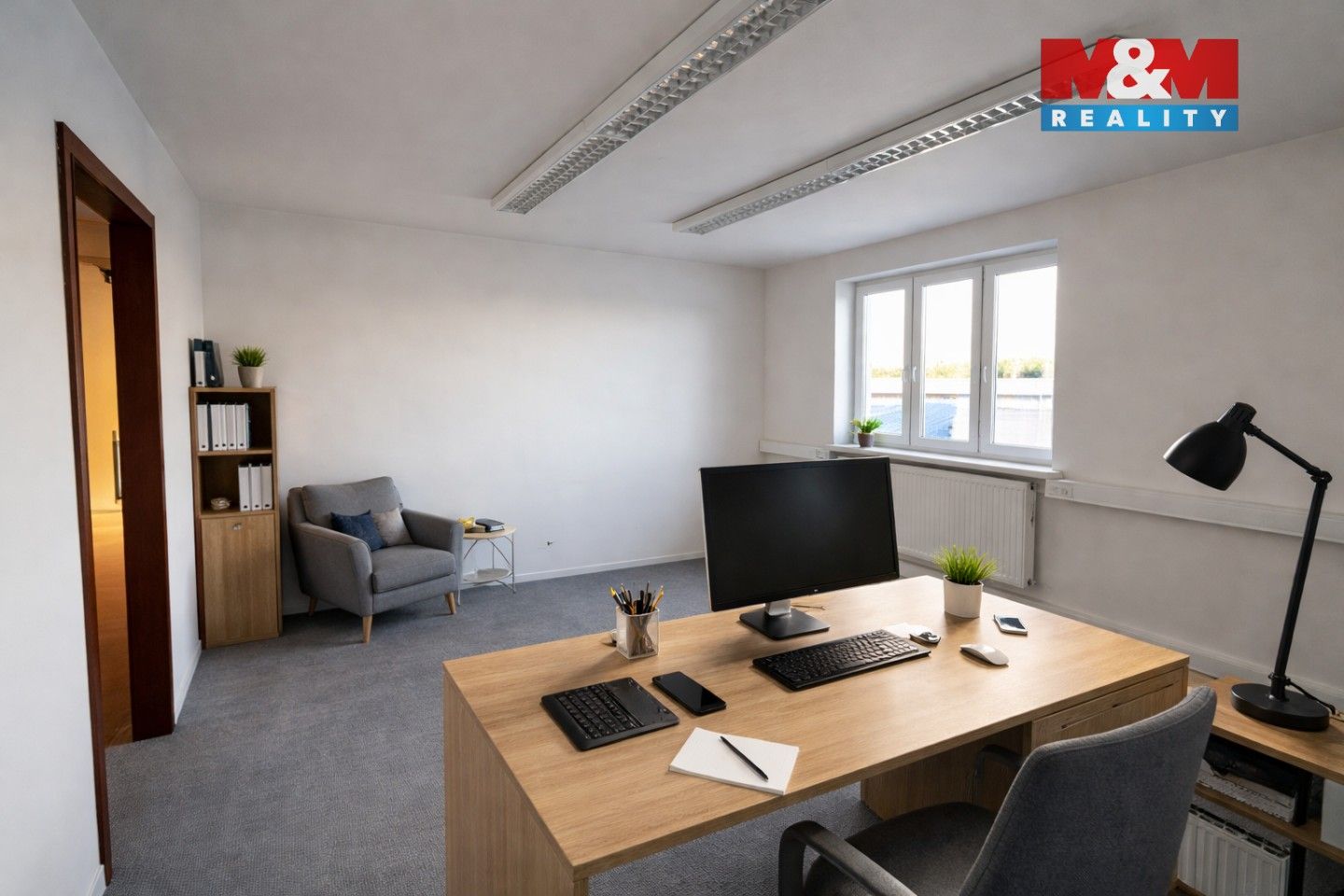 Pronájem komerčního prostoru 200 m² - foto 4