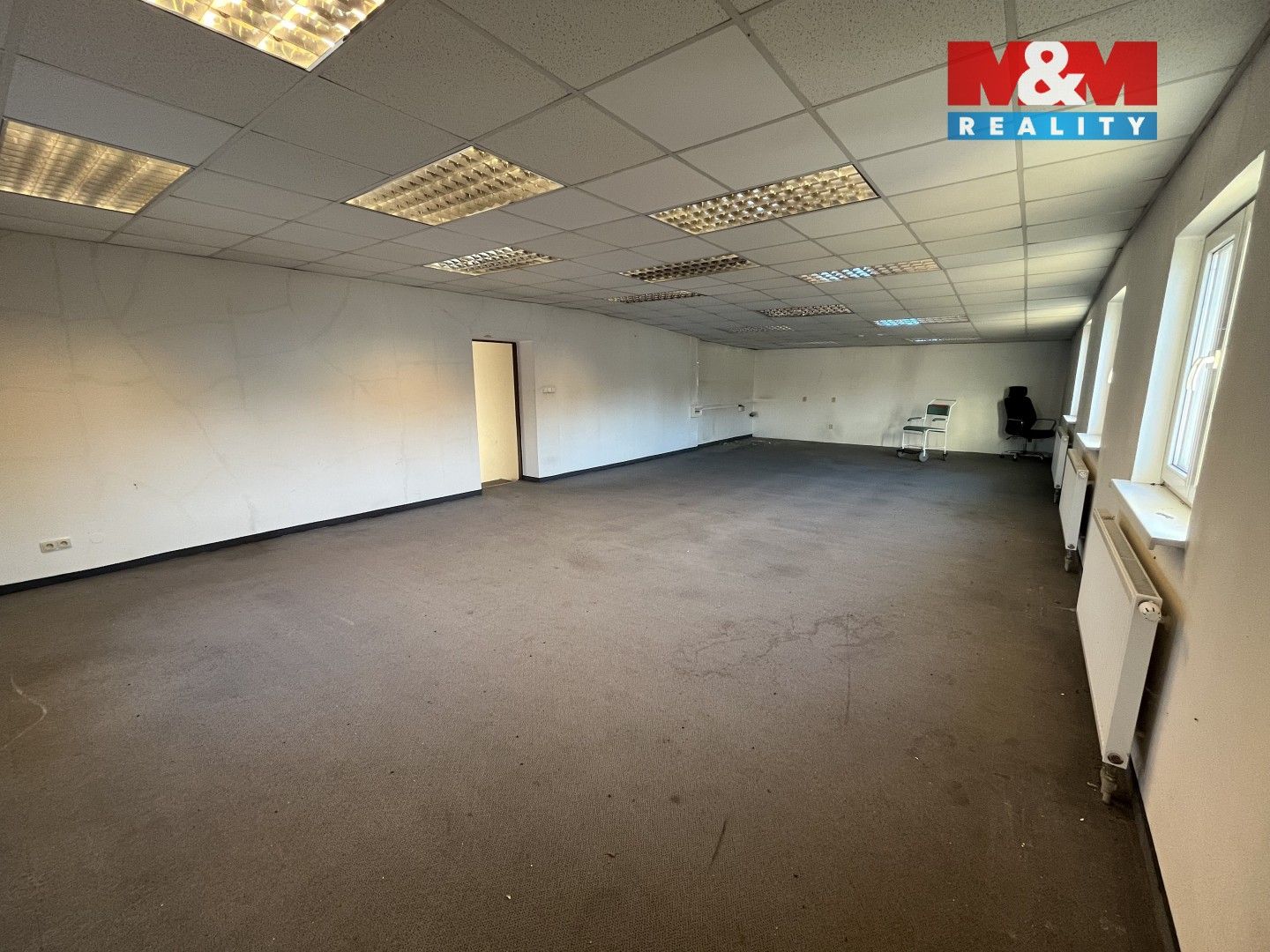 Pronájem komerčního prostoru 200 m² - foto 8