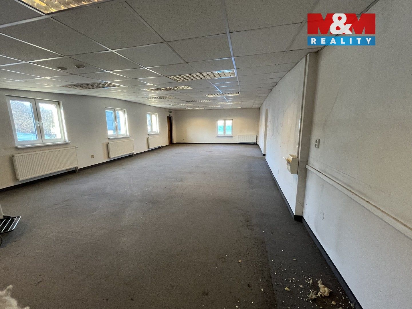 Pronájem komerčního prostoru 200 m² - foto 9