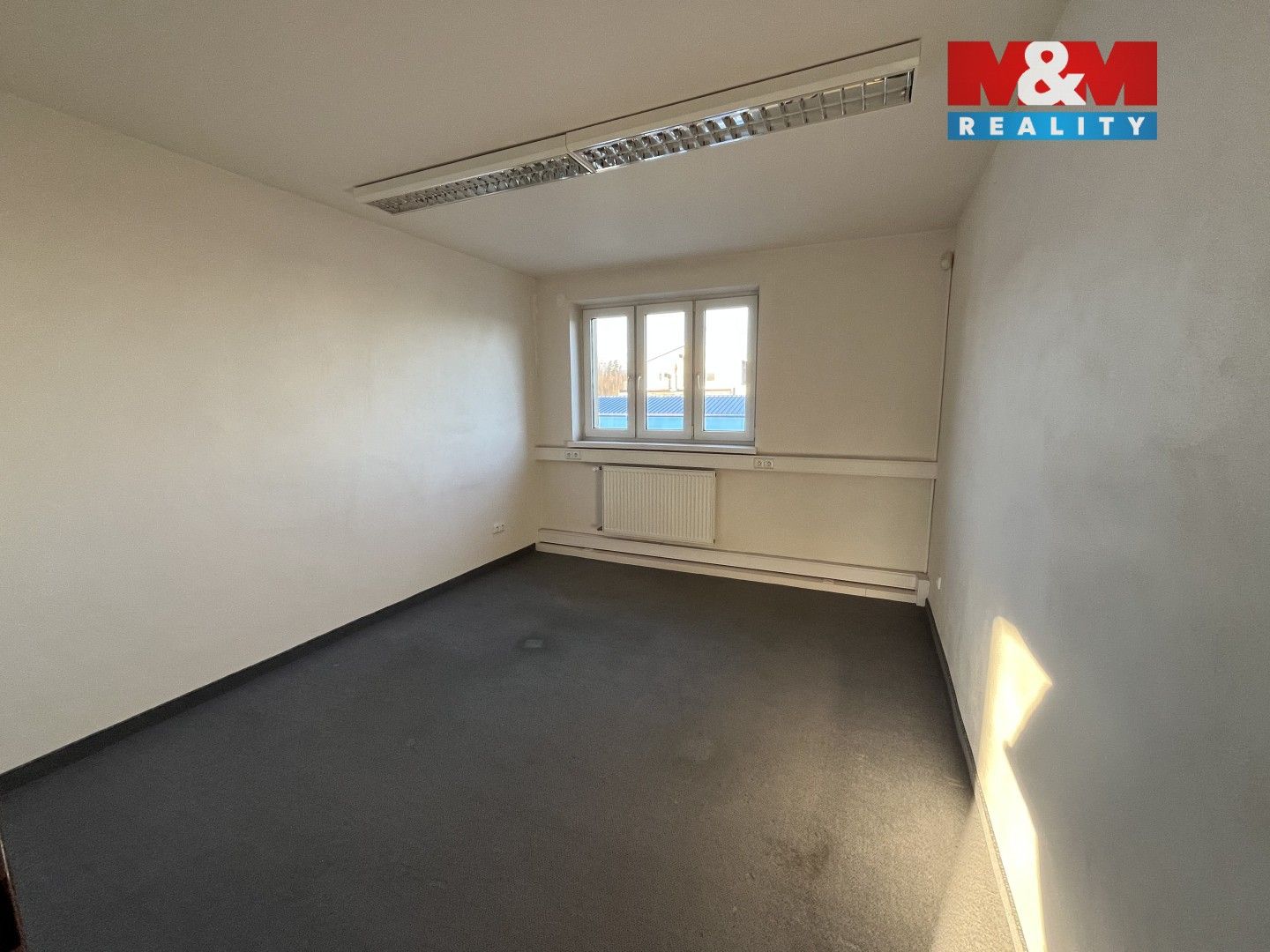 Pronájem komerčního prostoru 200 m² - foto 13