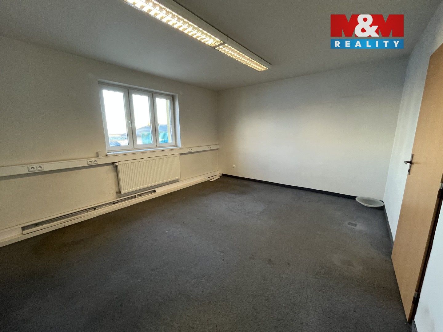 Pronájem komerčního prostoru 200 m² - foto 16