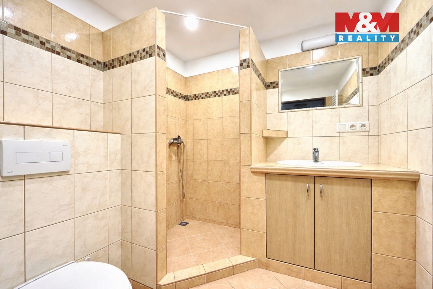 Pronájem bytu 3+1 94 m² - foto 6