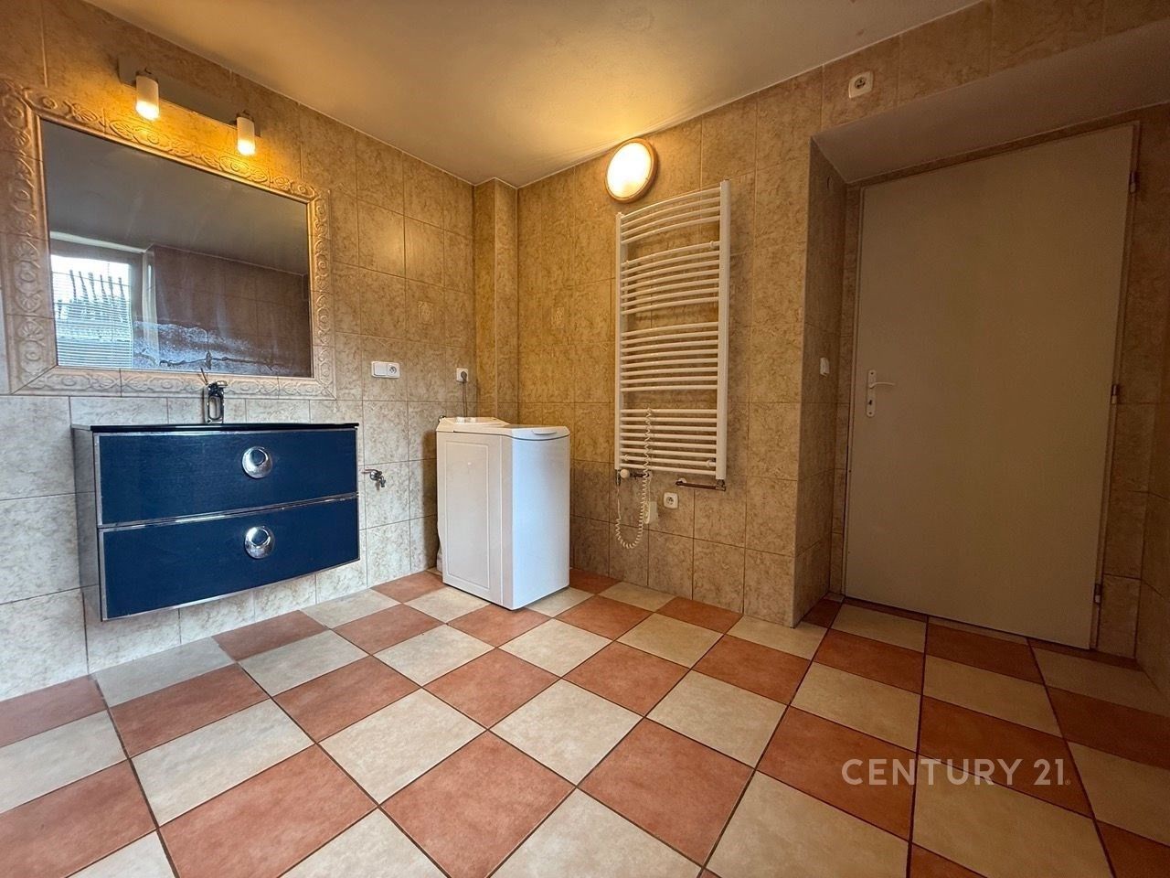Prodej nemovitosti 275 m² - foto 17