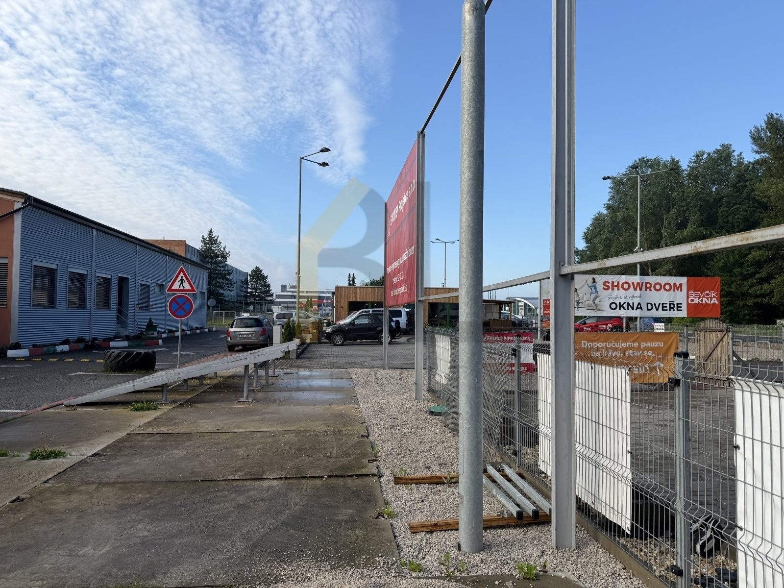 Pronájem komerčního prostoru 600 m² - foto 5