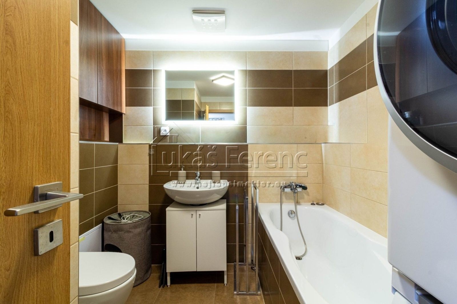 Pronájem bytu 2+kk 52 m² - foto 11