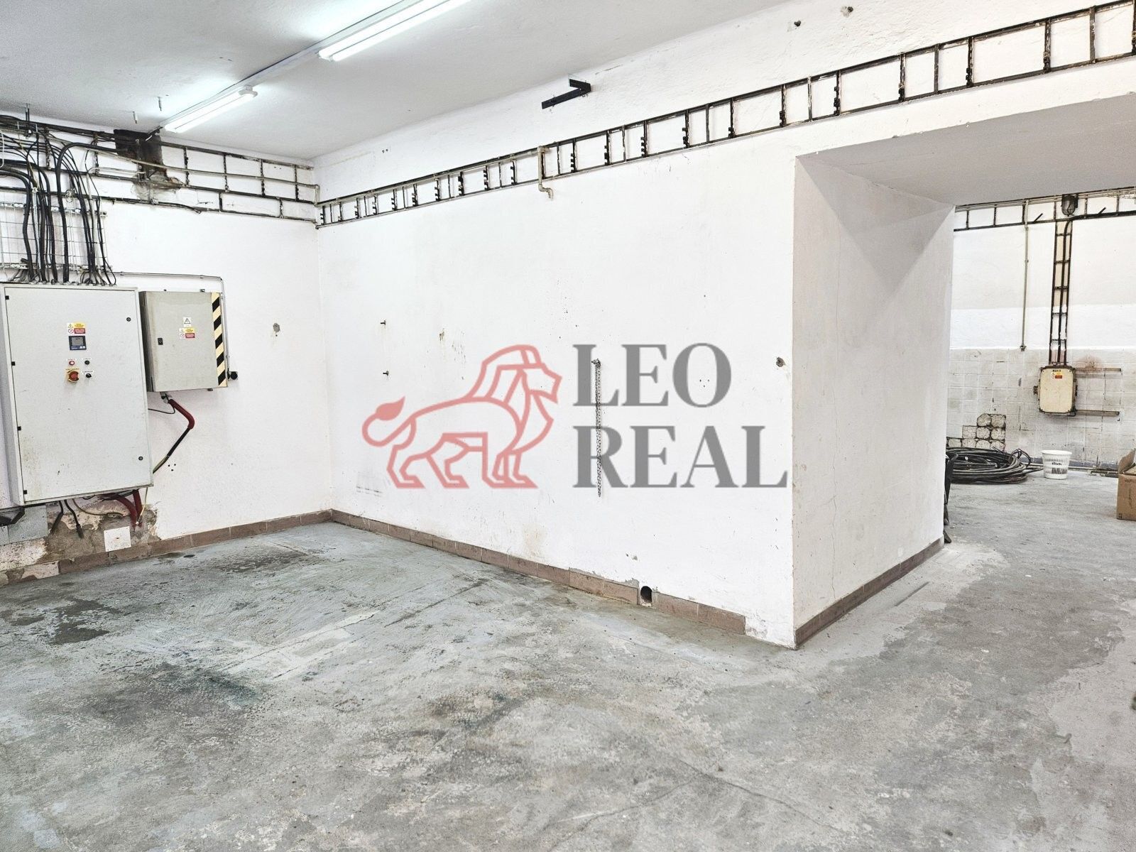 Prodej komerčního prostoru 372 m² - foto 11