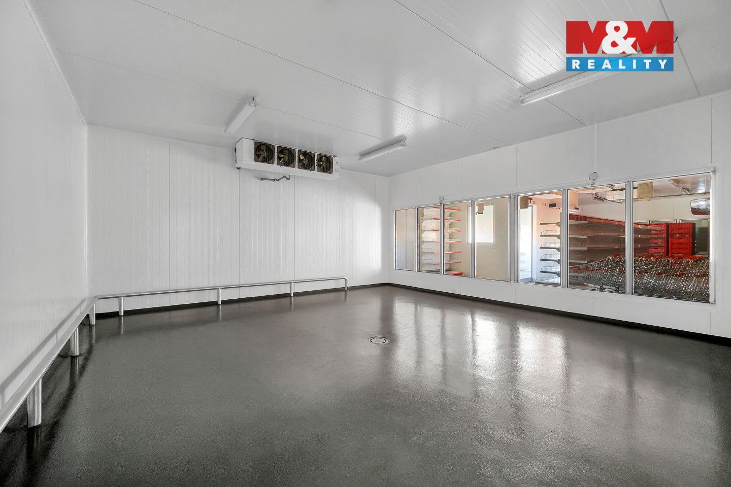 Pronájem komerčního prostoru 726 m² - foto 3