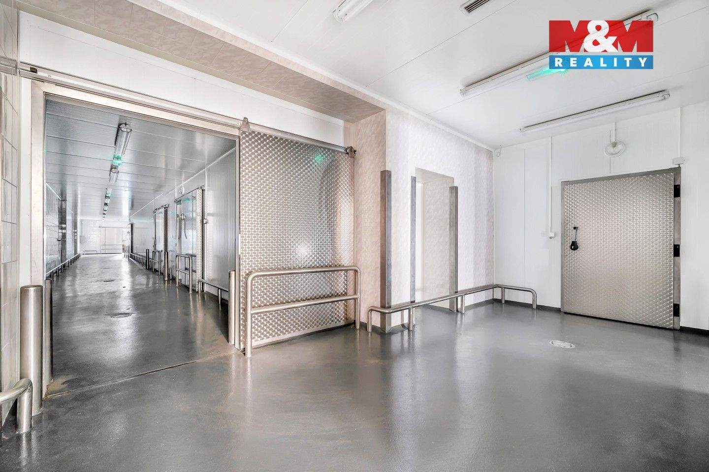 Pronájem komerčního prostoru 726 m² - foto 8