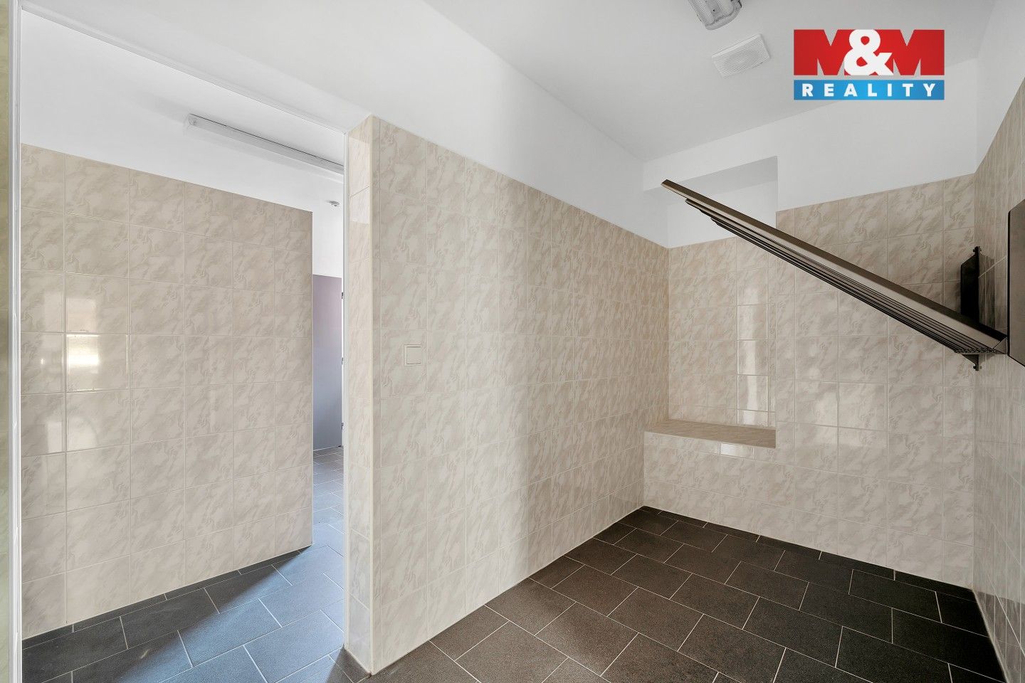 Pronájem komerčního prostoru 726 m² - foto 10